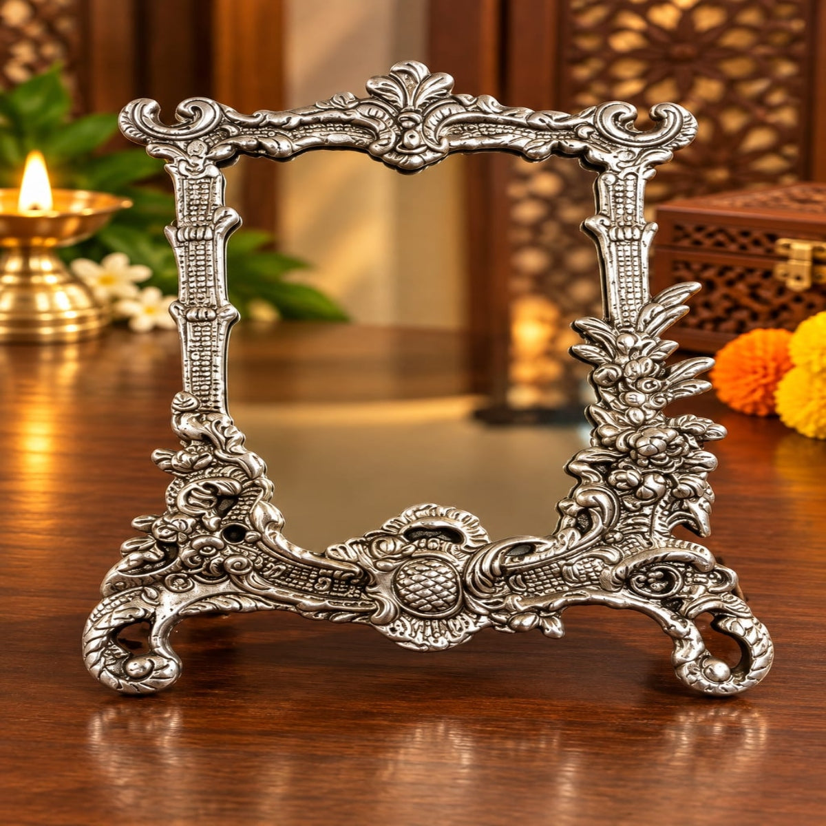 SHRINEX GERMAN & SILVER PHOTO FRAME