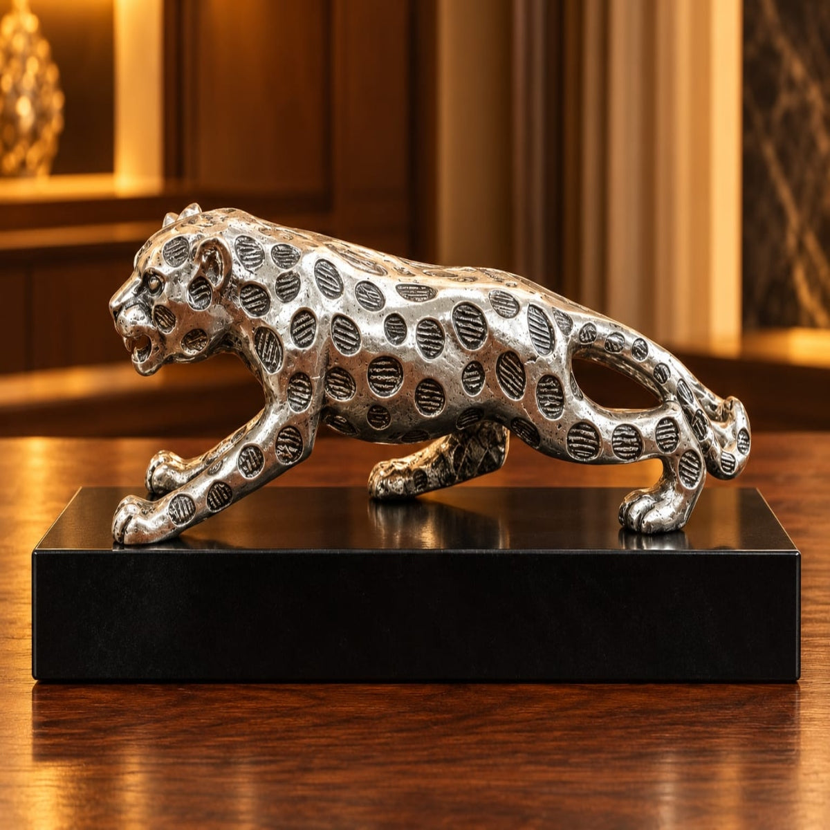 SHRINEX SILVER PANTHER MEDIUM SIZE